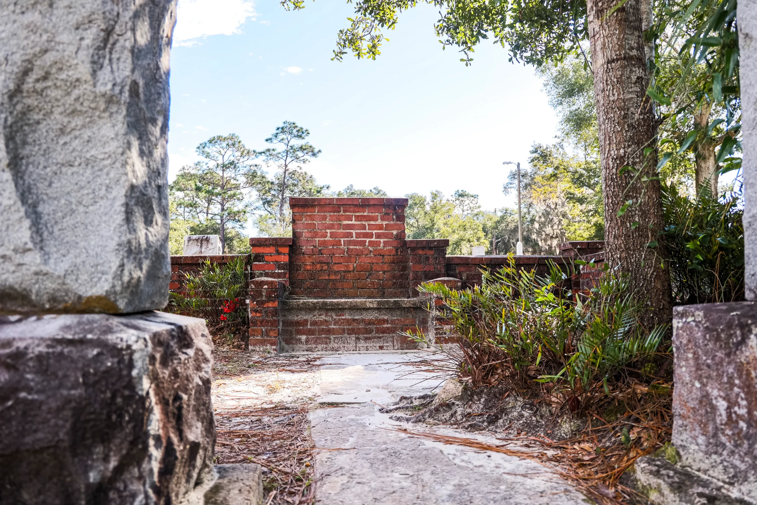 The Legend of Florida’s Devil’s Chair: A Haunted Seat with a Sinister Past